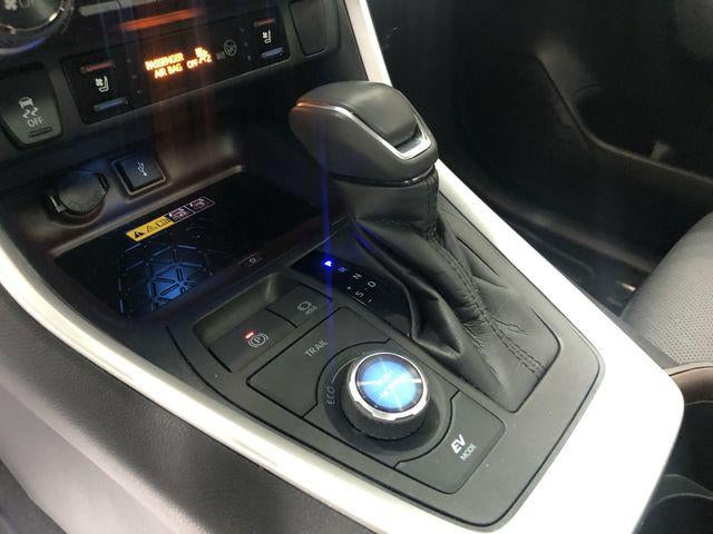 2022 Toyota RAV4 HYBRID Limited