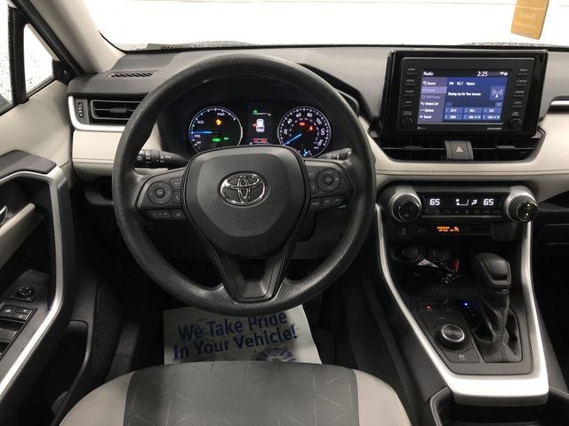 2021 Toyota RAV4 HYBRID XLE