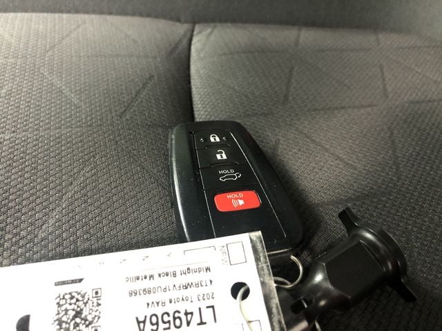 2023 Toyota RAV4 HYBRID XLE