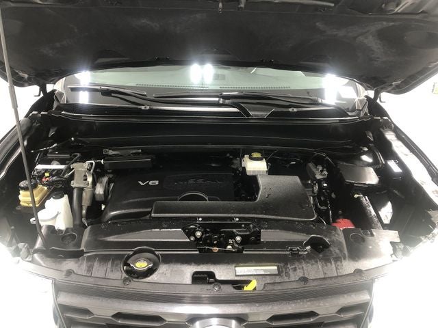 2020 Nissan Pathfinder SV