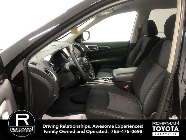 2020 Nissan Pathfinder SV