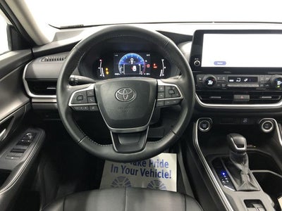 2024 Toyota GRAND HIGHLANDER XLE