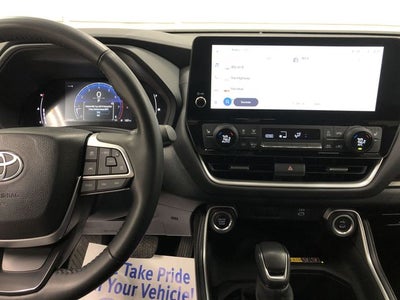 2024 Toyota GRAND HIGHLANDER XLE