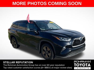 2022 Toyota Highlander Hybrid Bronze Edition