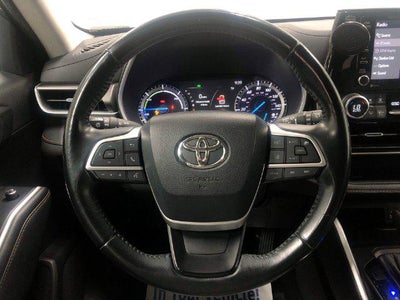 2022 Toyota Highlander Hybrid Bronze Edition
