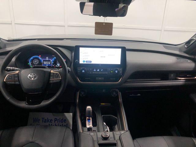 2025 Toyota Grand Highlander Hybrid MAX Platinum