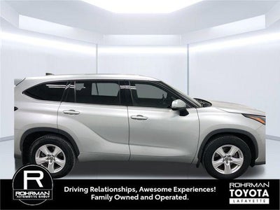 2022 Toyota Highlander Hybrid LE