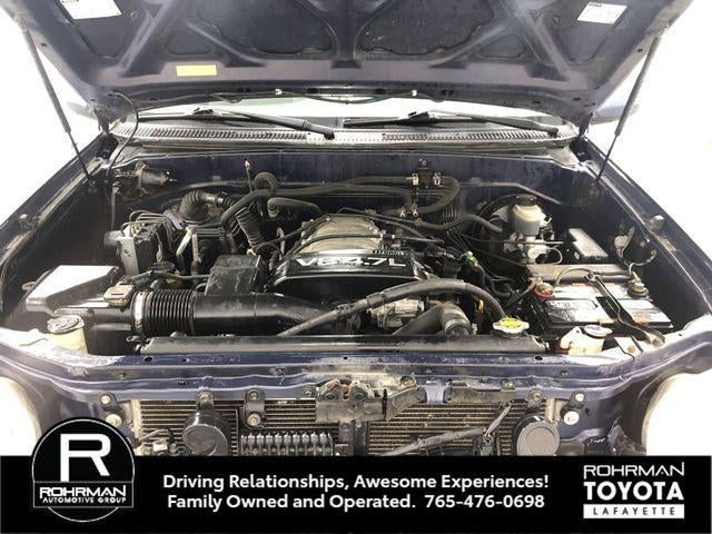 2002 Toyota SEQUOIA SR5 SR5