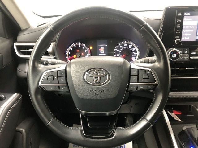 2020 Toyota Highlander LE