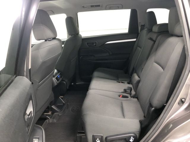 2017 Toyota Highlander LE