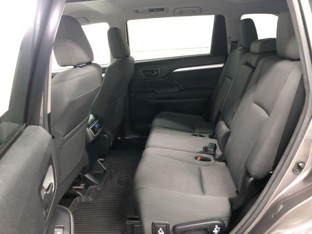 2017 Toyota Highlander LE