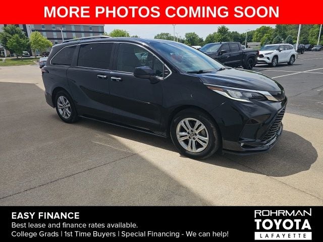 2022 Toyota Sienna XSE 7 Passenger