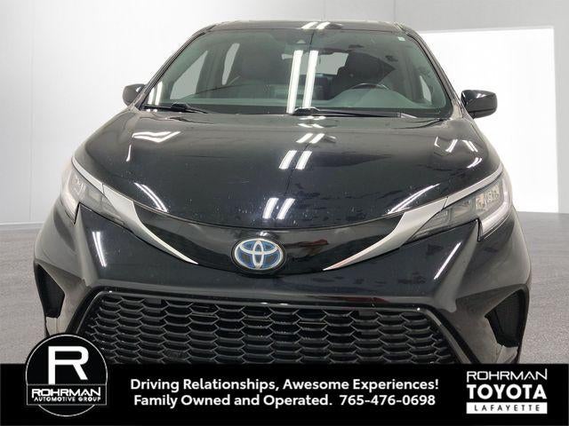 2022 Toyota Sienna XSE 7 Passenger