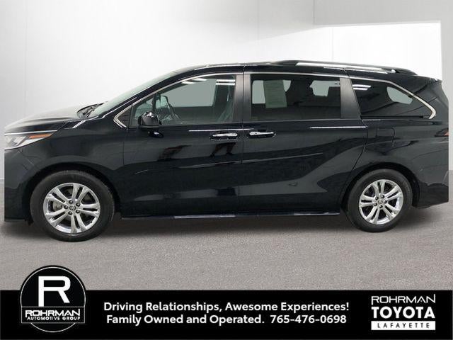 2022 Toyota Sienna XSE 7 Passenger