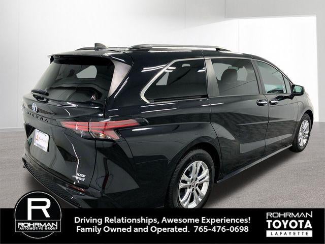 2022 Toyota Sienna XSE 7 Passenger