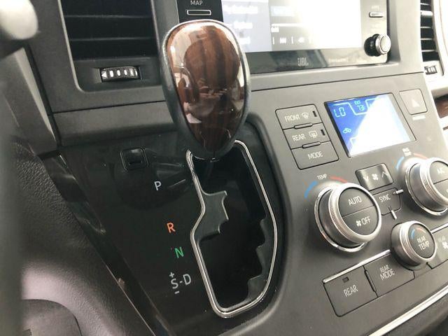 2019 Toyota Sienna Limited Premium 7 Passenger