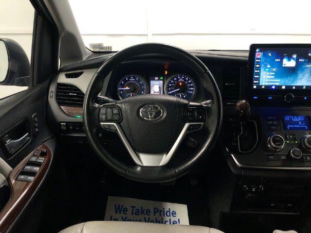 2019 Toyota Sienna Limited Premium 7 Passenger