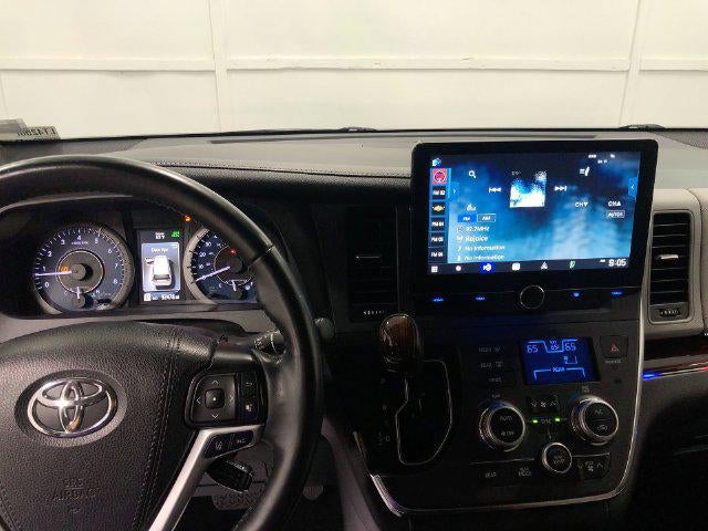 2019 Toyota Sienna Limited Premium 7 Passenger