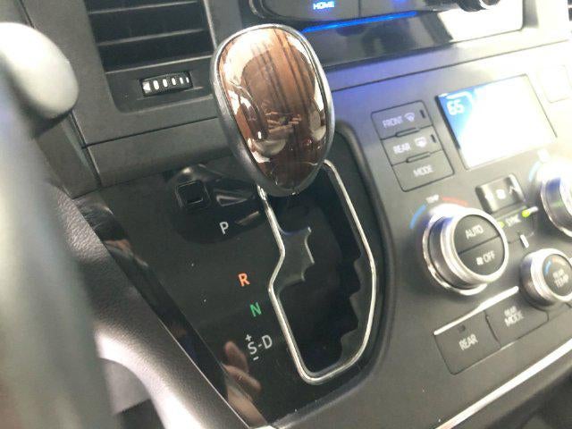 2019 Toyota Sienna Limited Premium 7 Passenger