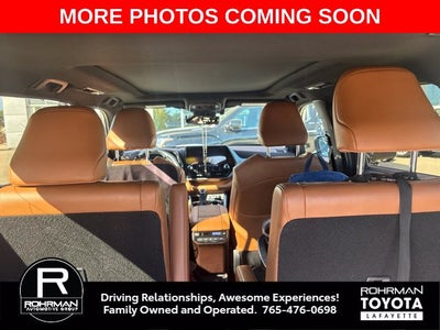 2020 Toyota Highlander Hybrid Platinum