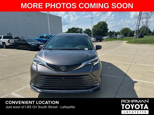 2021 Toyota Sienna Platinum 7 Passenger