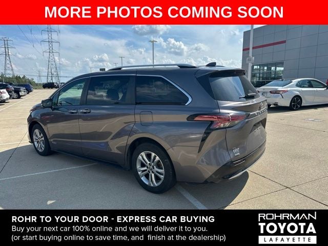 2021 Toyota Sienna Platinum 7 Passenger