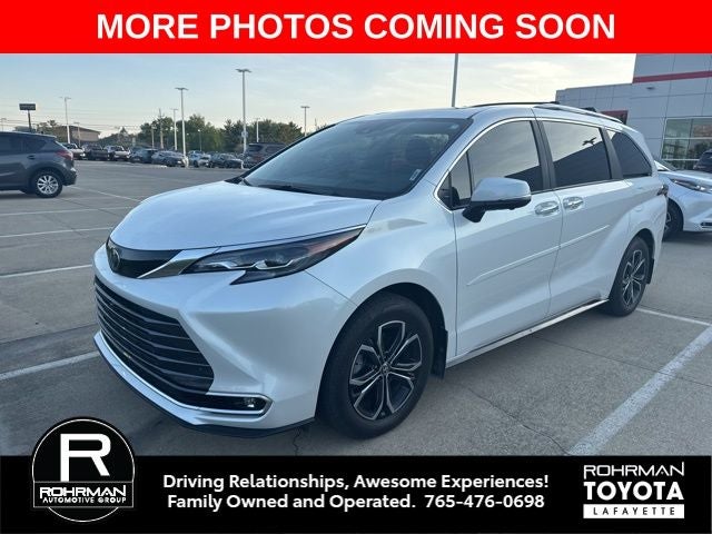 2025 Toyota Sienna Platinum 7 Passenger