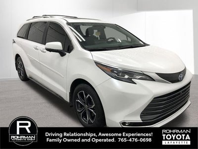 2025 Toyota SIENNA PLT AWD Platinum 7 Passenger