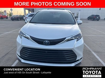 2025 Toyota Sienna Platinum 7 Passenger
