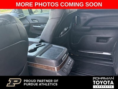 2025 Toyota Sienna Platinum 7 Passenger