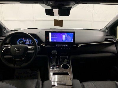 2025 Toyota SIENNA PLT AWD Platinum 7 Passenger