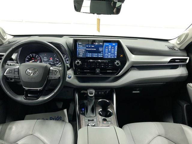 2021 Toyota HIGHLANDER Platinum