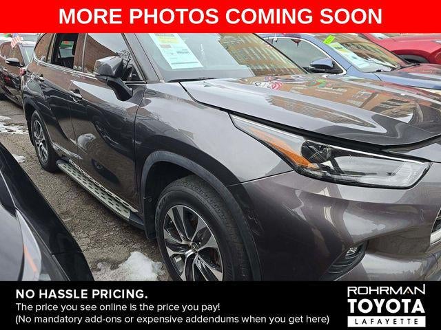2022 Toyota HIGHLANDER HYBRD XLE