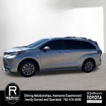 2021 Toyota SIENNA XLE 8 Passenger