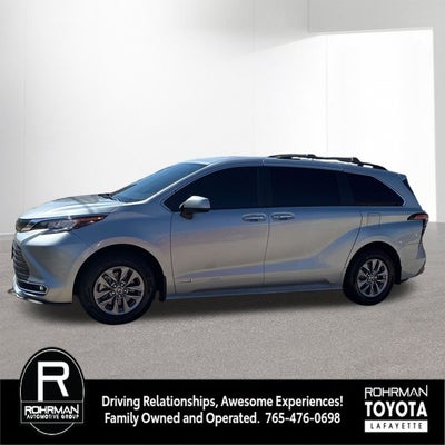 2021 Toyota SIENNA XLE 8 Passenger