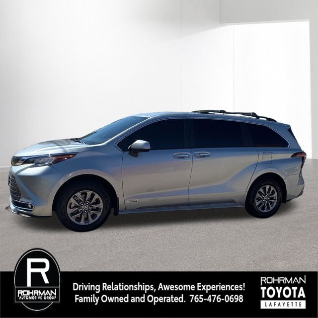 2021 Toyota SIENNA XLE 8 Passenger