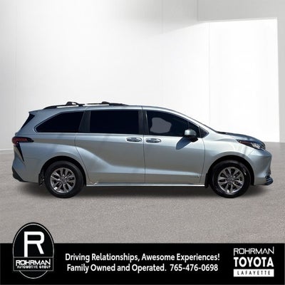 2021 Toyota SIENNA XLE 8 Passenger