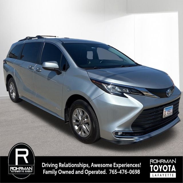 2021 Toyota SIENNA XLE 8 Passenger
