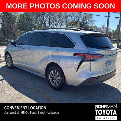 2021 Toyota SIENNA XLE 8 Passenger