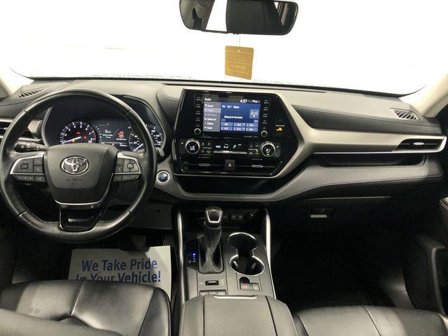 2021 Toyota HIGHLANDER XLE