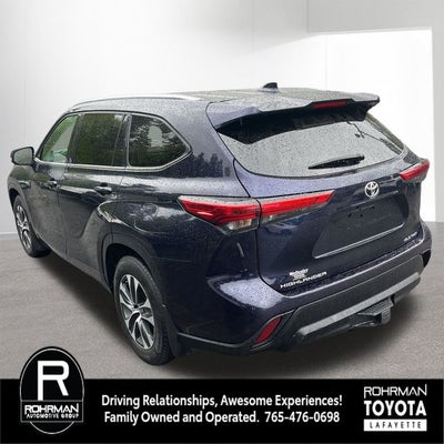 2021 Toyota HIGHLANDER XLE