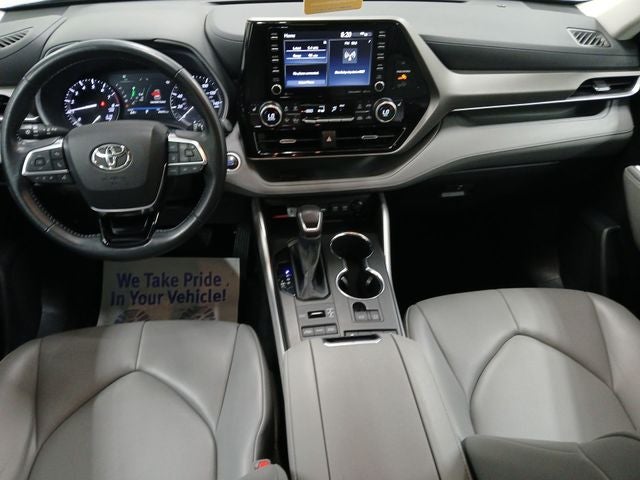 2021 Toyota HIGHLANDER XLE