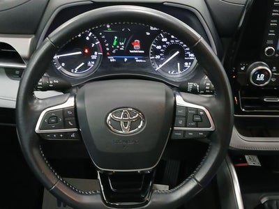 2021 Toyota HIGHLANDER XLE