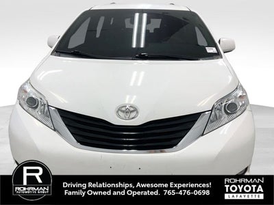2011 Toyota SIENNA LE 3.5L LE