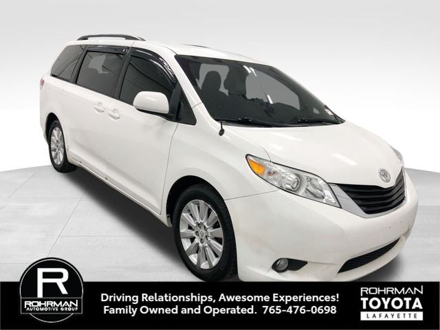 2011 Toyota SIENNA LE 3.5L LE