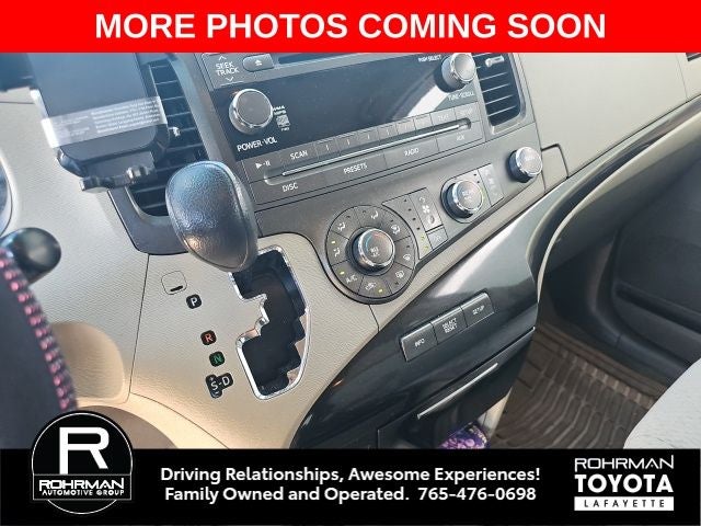 2011 Toyota SIENNA LE 3.5L LE