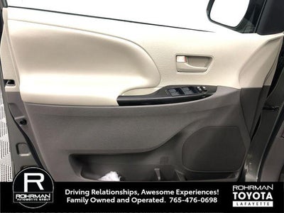 2012 Toyota SIENNA LE 3.5L LE 7 Passenger