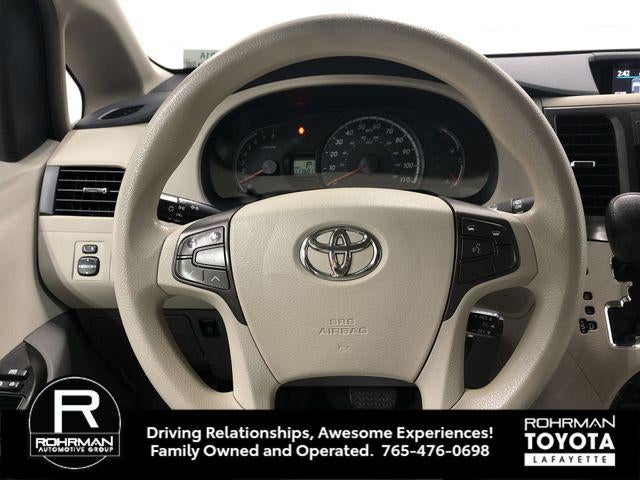 2012 Toyota SIENNA LE 3.5L LE 7 Passenger