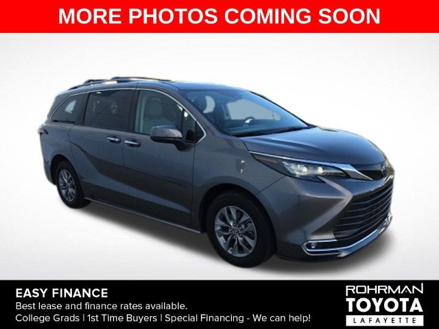 2024 Toyota Sienna XLE 8 Passenger