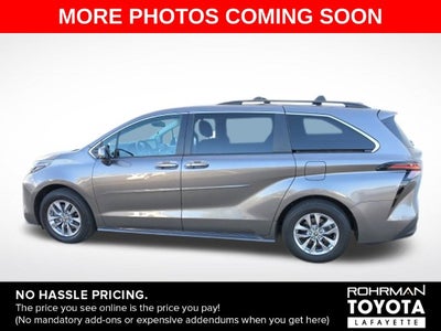 2024 Toyota Sienna XLE 8 Passenger